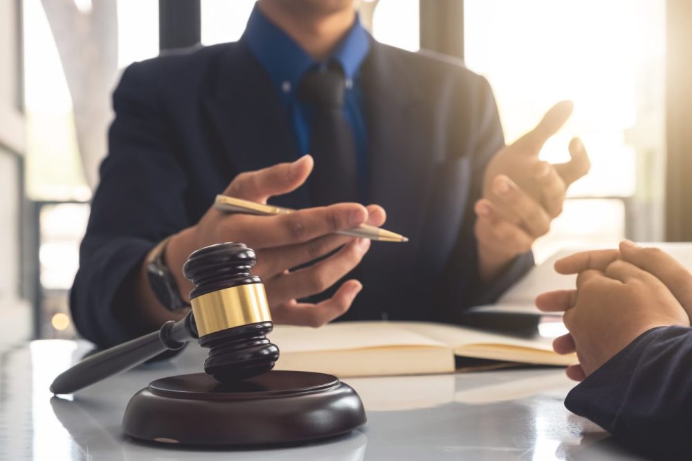 Six Reasons Why an Employment Lawyer Can Help Employees?