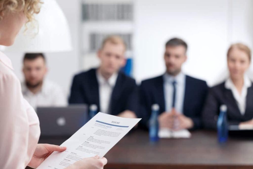 What to Bring in An Interview and What Not?